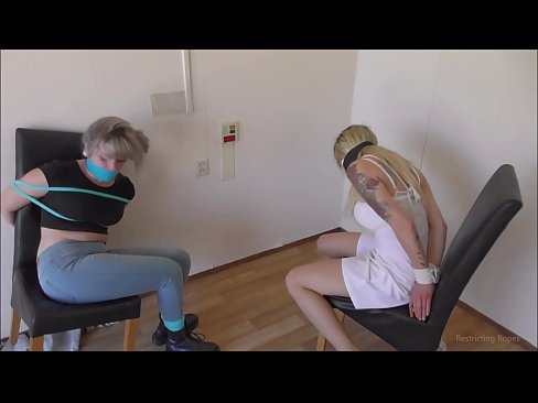 ❤️ צוגעבונדן / צוגעבונדן און געגאסען / מיידל אין נויט ❤❌ באַרען ווידעא ביי yi.niceporn-tv.ru ❌